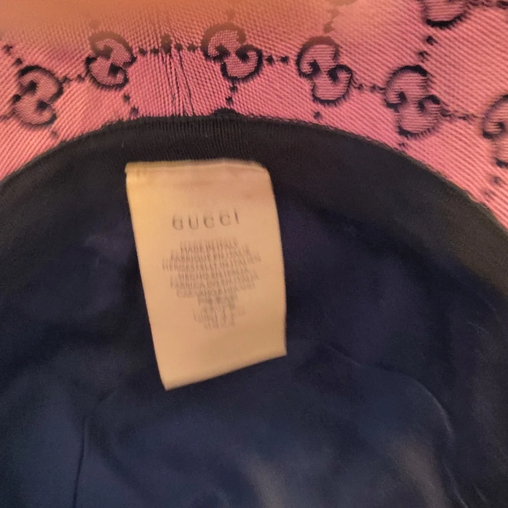 Gucci Pink and Black Logo Bucket Hat - Picture 4 of 6